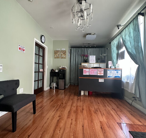 Store Image