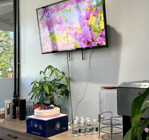 Store Image